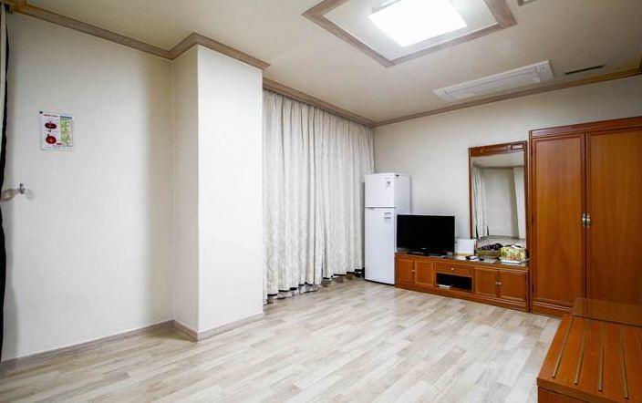 Geoje Tourist Hotel Exteriér fotografie